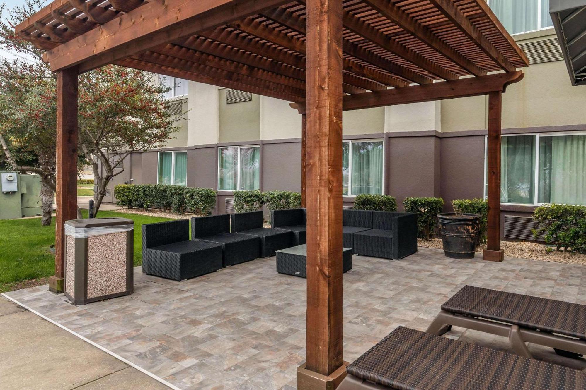Comfort Suites The Colony - Plano West Ngoại thất bức ảnh